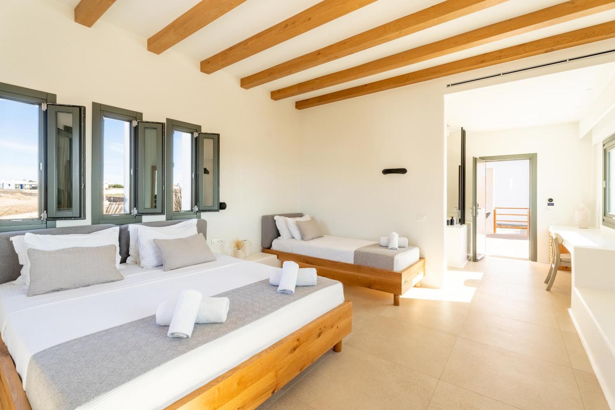 Regency Sunset Suites Mykonos Town ภายนอก รูปภาพ