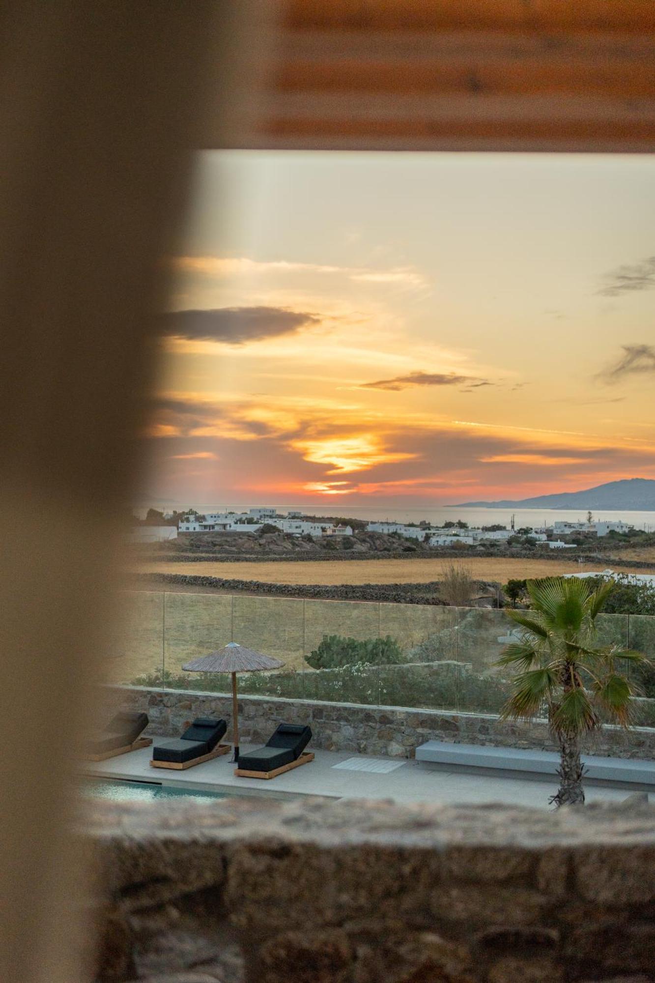 Regency Sunset Suites Mykonos Town ภายนอก รูปภาพ