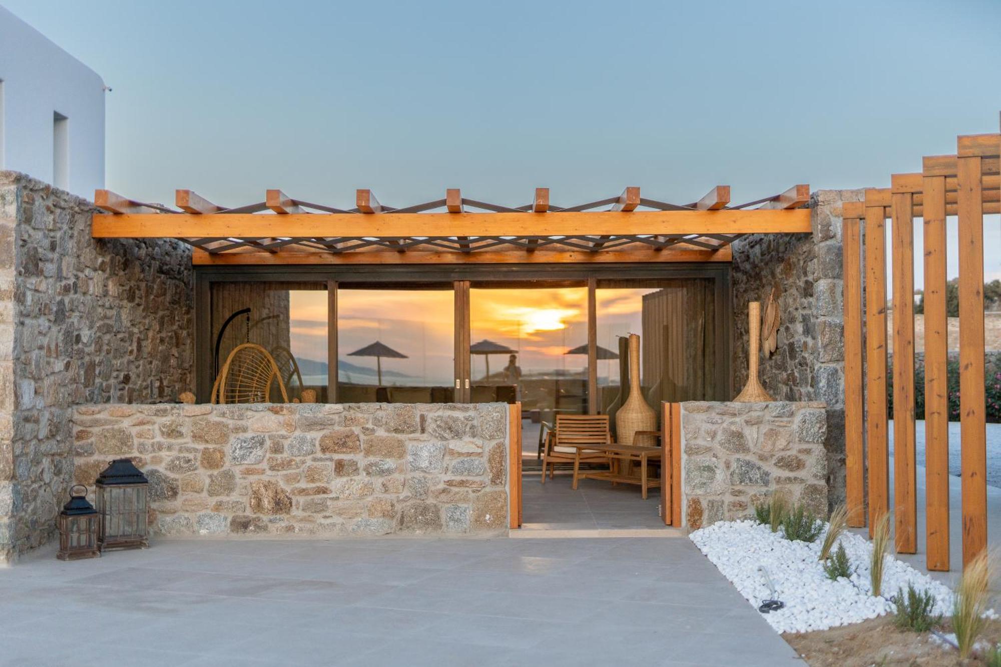 Regency Sunset Suites Mykonos Town ภายนอก รูปภาพ