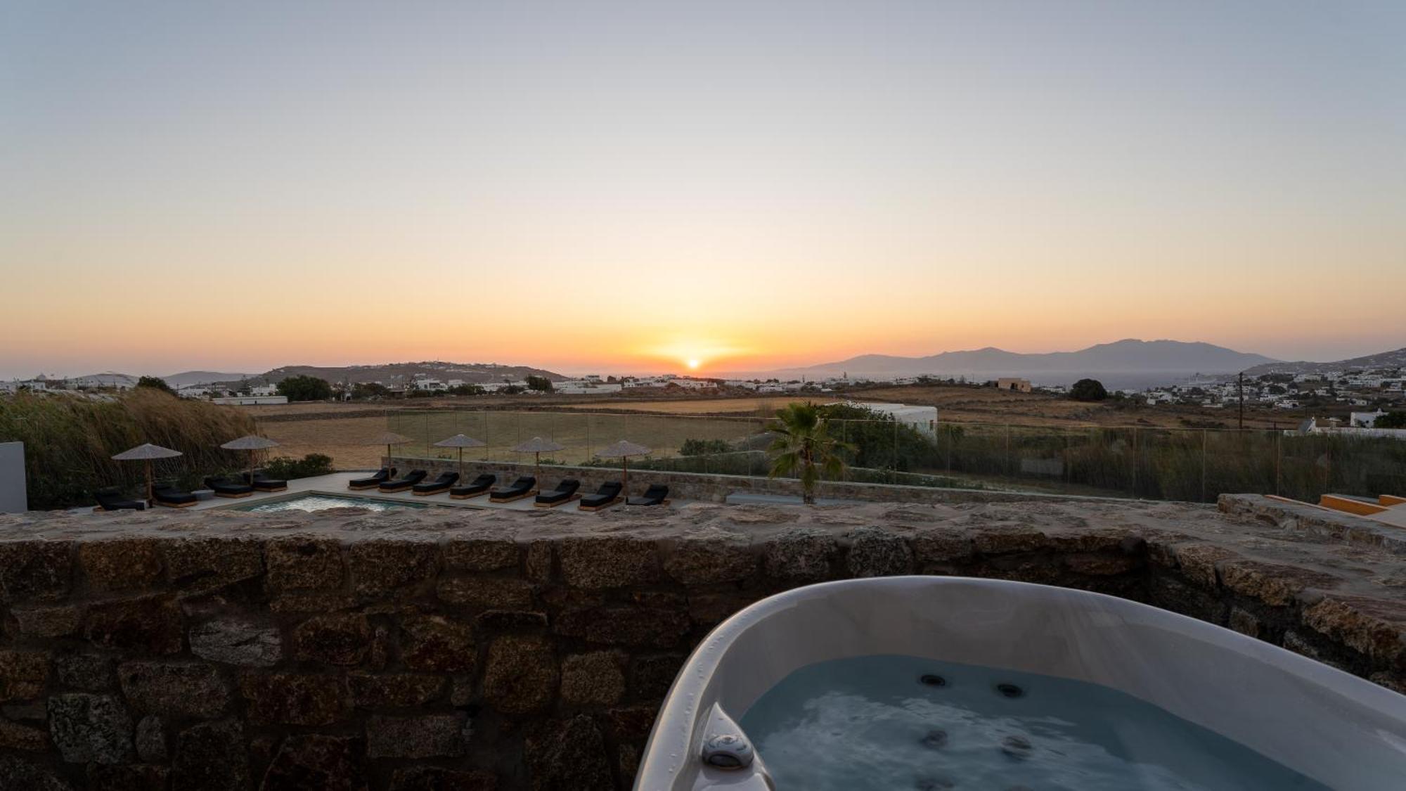 Regency Sunset Suites Mykonos Town ภายนอก รูปภาพ
